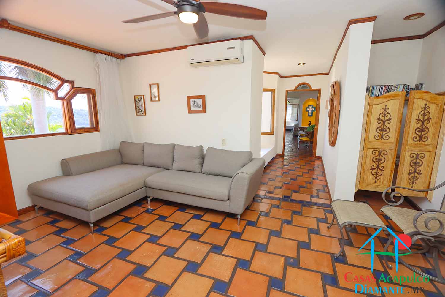 Pichilingue Villa Kairos - Sala de televisión 1